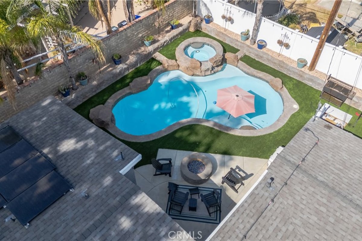 27573 Santa Clarita Road, Saugus, CA 91350 — photo 1 of 2