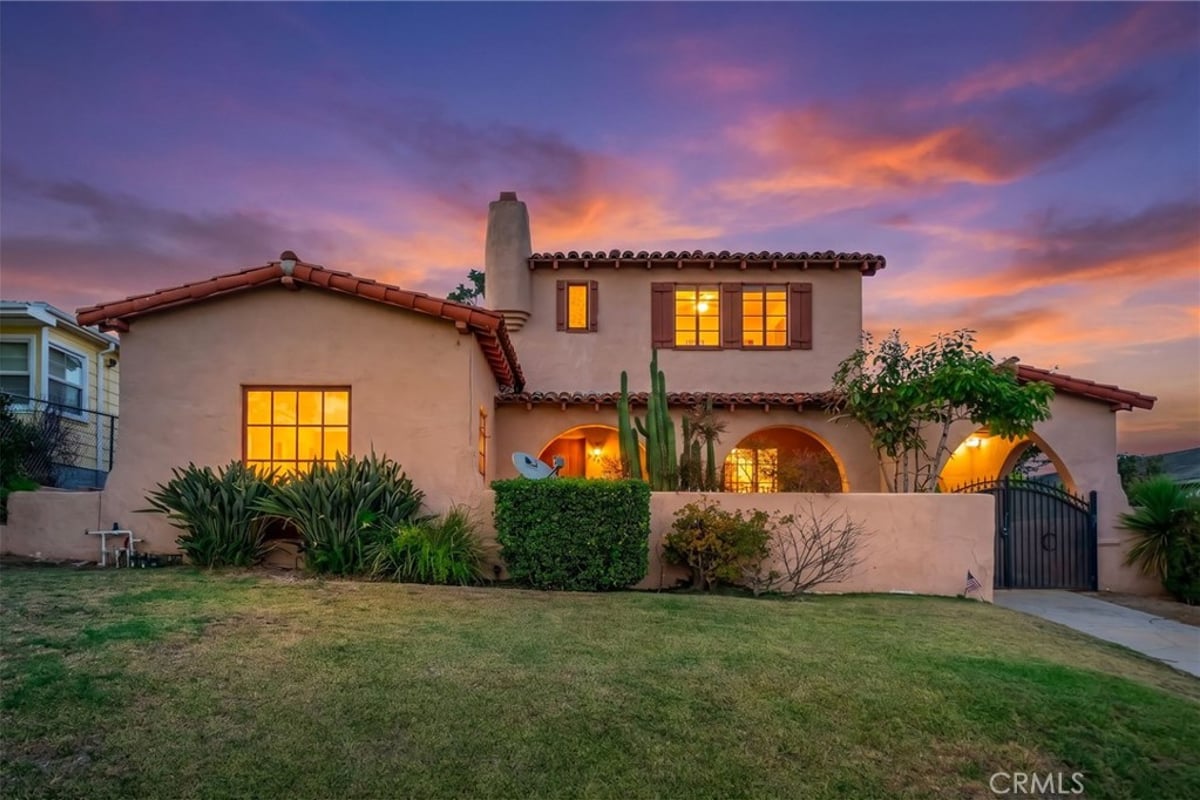 3767 Monteith Drive, Los Angeles, CA 90043 — photo 1 of 52