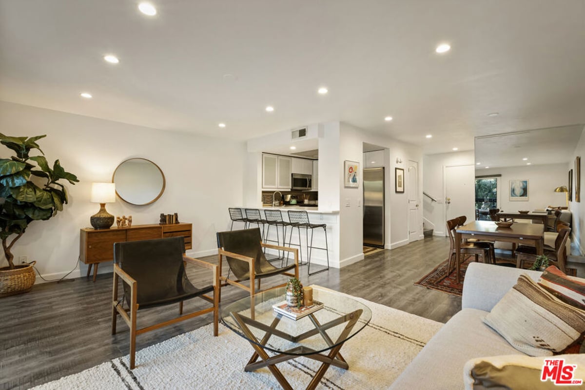 335 N Adams Street 222, Glendale, CA 91206 — photo 1 of 34