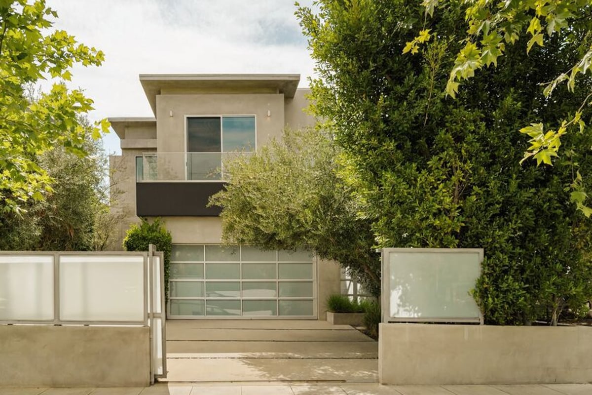 721 N Vista Street, Los Angeles, CA 90046 — photo 1 of 28