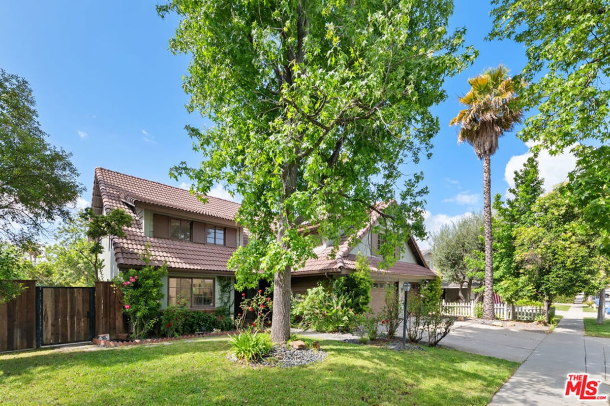 26926 De Berry Drive, Agoura Hills, CA 91301 — photo 1 of 28