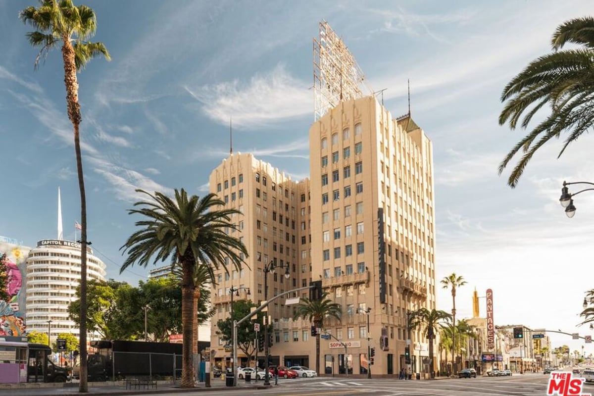 6253 Hollywood Boulevard 402, Los Angeles, CA 90028 — photo 1 of 20