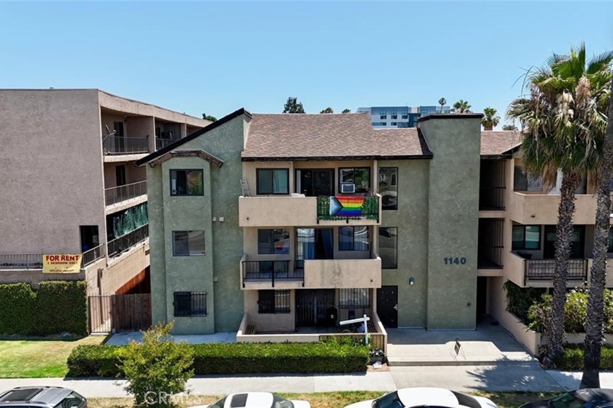 1140 Pacific 19, Long Beach, CA 90813 — photo 1 of 21