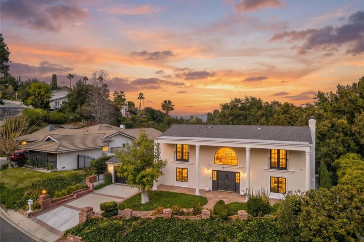 16717 Encino Hills Drive, Encino, CA 91436 — photo 1 of 71
