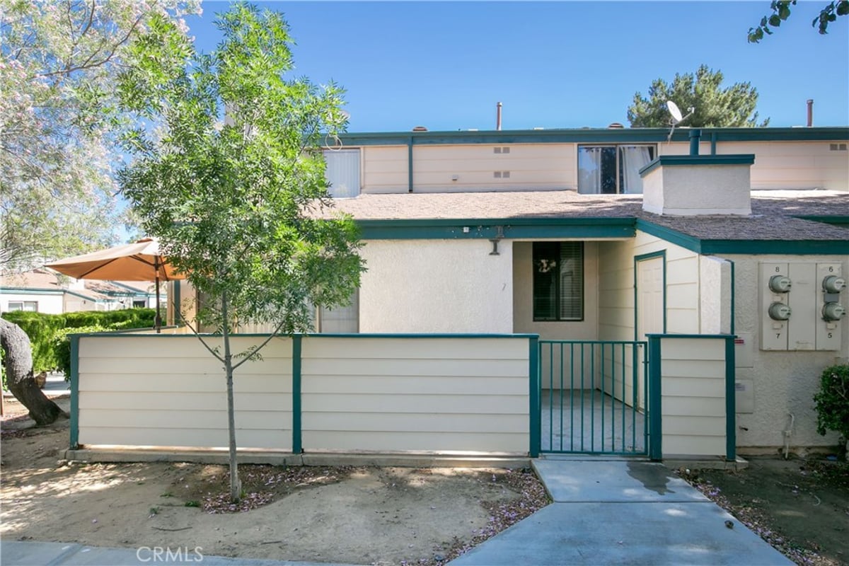 44514 15th E7, Lancaster, CA 93535 — photo 1 of 20