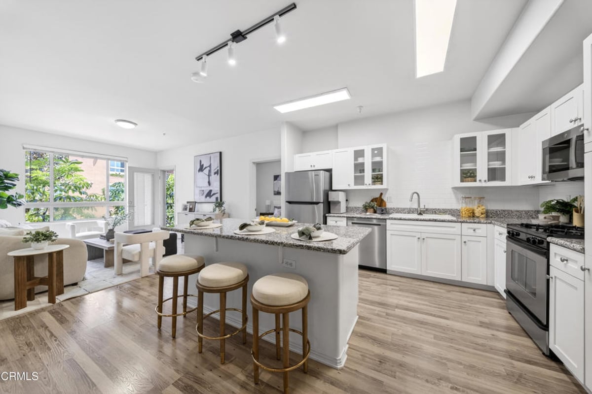 100 S Alameda Street 259, Los Angeles, CA 90012 — photo 1 of 43