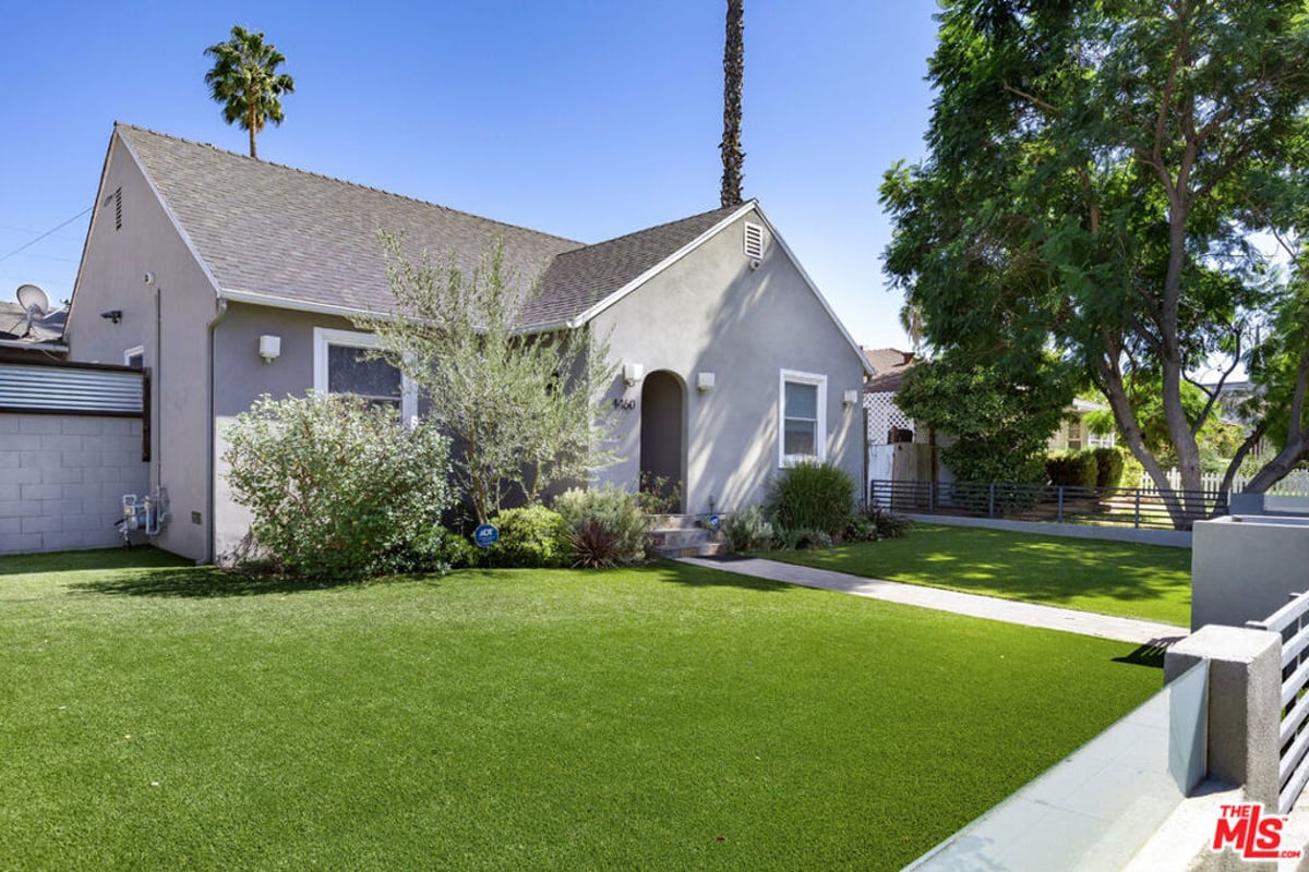 4460 Stansbury Avenue, Sherman Oaks, CA 91423 — photo 1 of 47