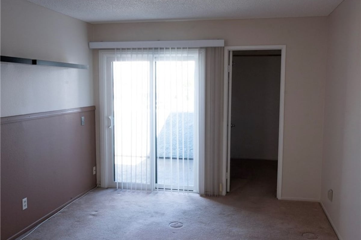 550 Orange Avenue 320, Long Beach, CA 90802 — photo 1 of 37