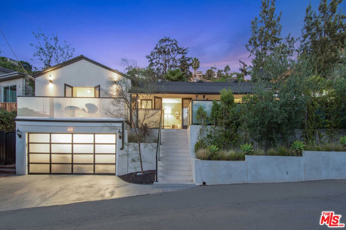 1601 Sunset Plaza Drive, West Hollywood, CA 90069 — photo 1 of 15