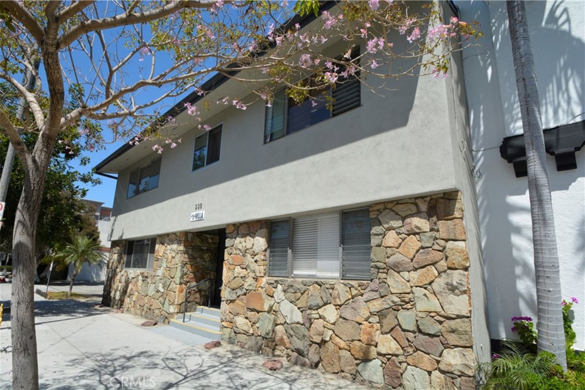 338 Elm Avenue 7, Long Beach, CA 90802 — photo 1 of 2