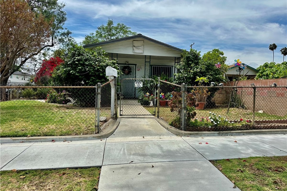 4160 Folsom Street, Los Angeles, CA 90063 — photo 1 of 8