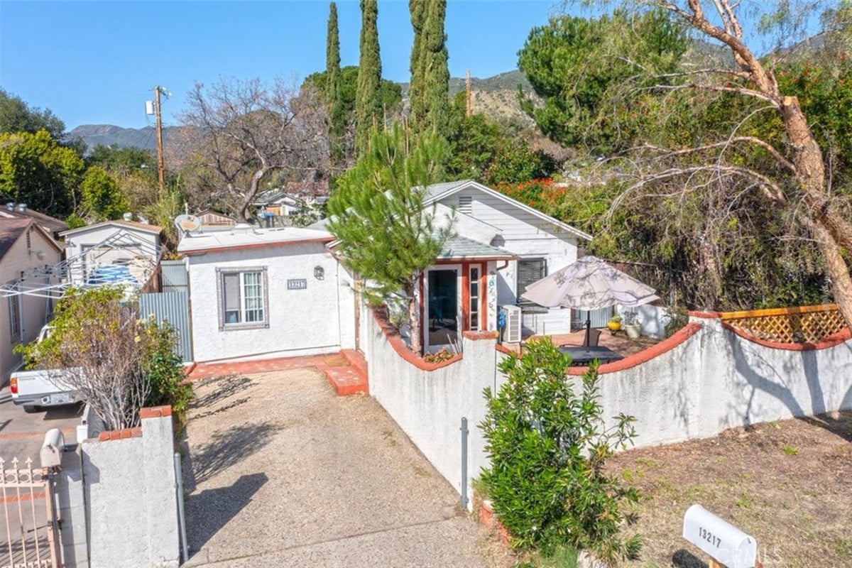 13217 Raven, Sylmar, CA 91342 — photo 1 of 15