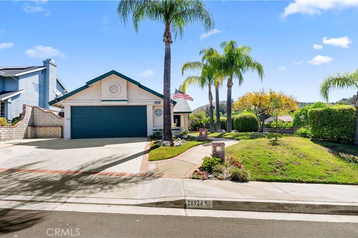 28924 Raintree Lane, Saugus, CA 91390 — photo 1 of 49