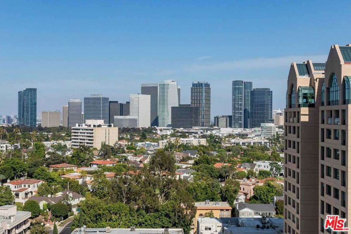 10501 Wilshire Boulevard 1508, Los Angeles, CA 90024 — photo 1 of 29