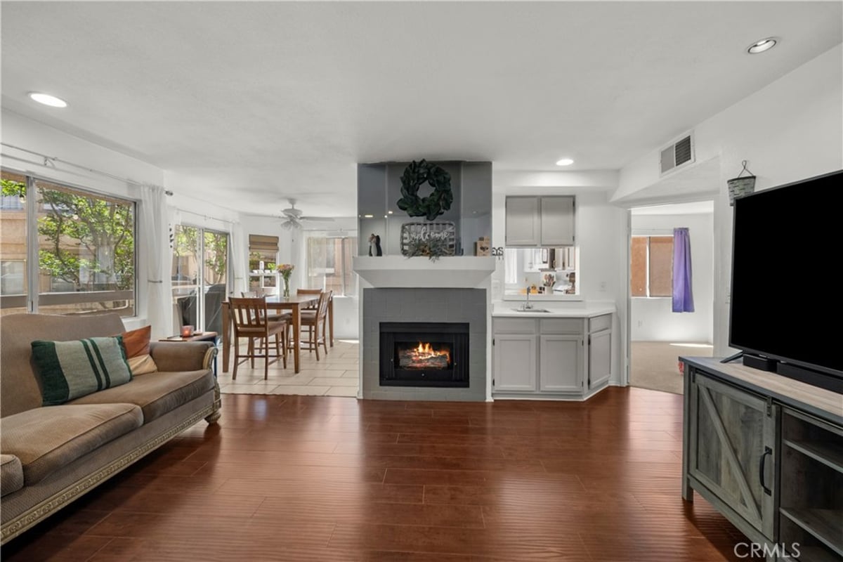 19814 Sandpiper Place 29, Newhall, CA 91321 — photo 1 of 39