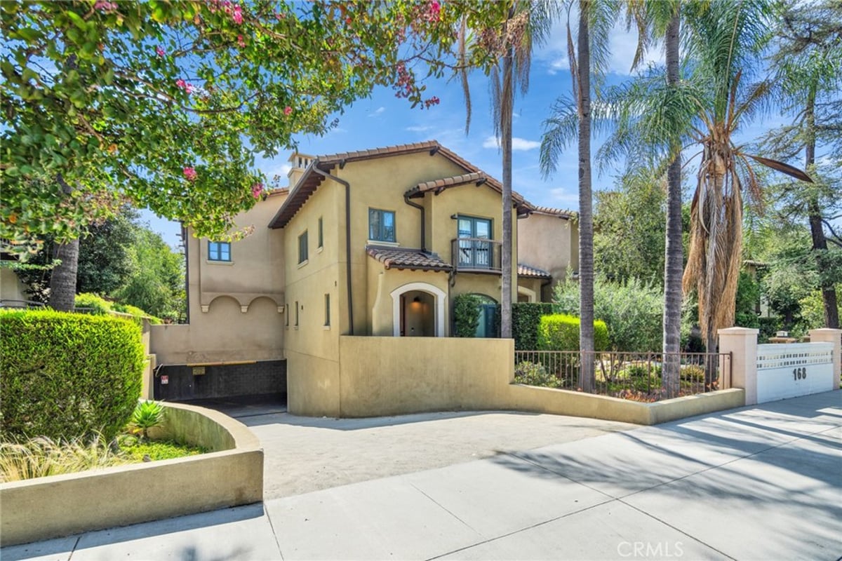 168 S Sierra Madre Boulevard 114, Pasadena, CA 91107 — photo 1 of 28