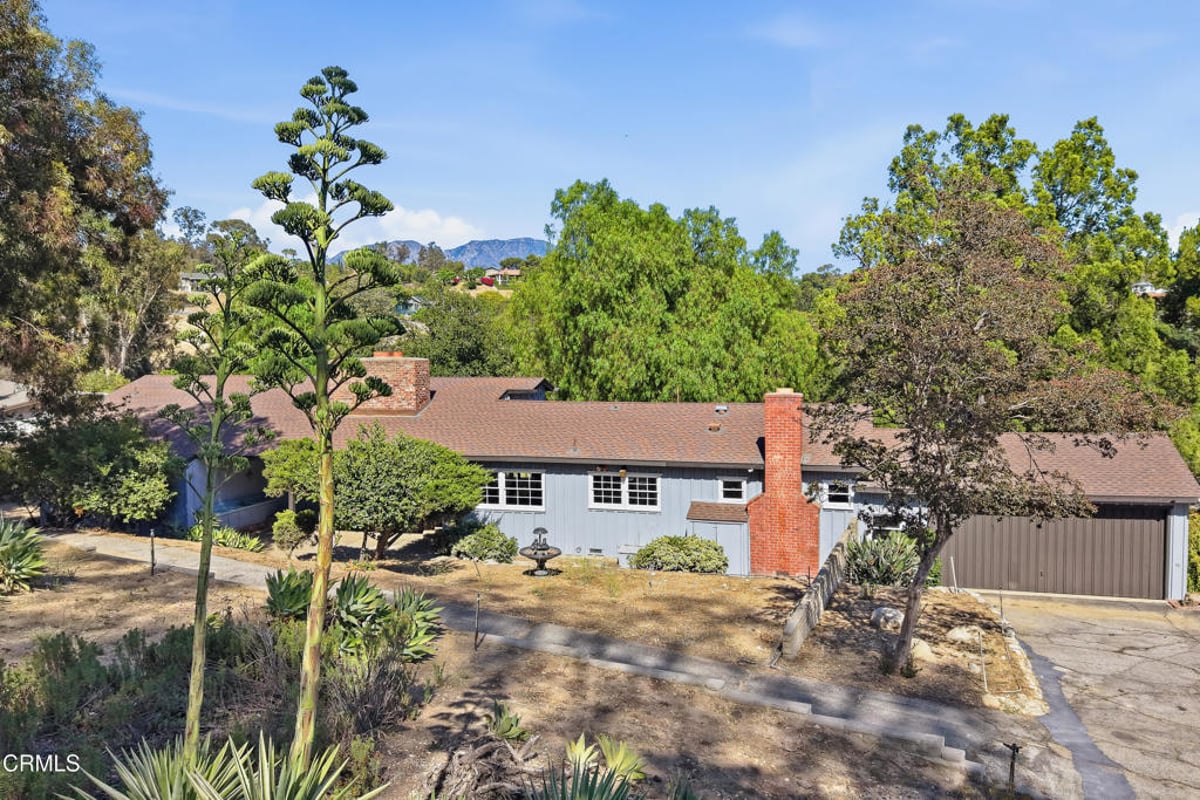 10400 Mcbroom Street, Los Angeles, CA 91040 — photo 1 of 36