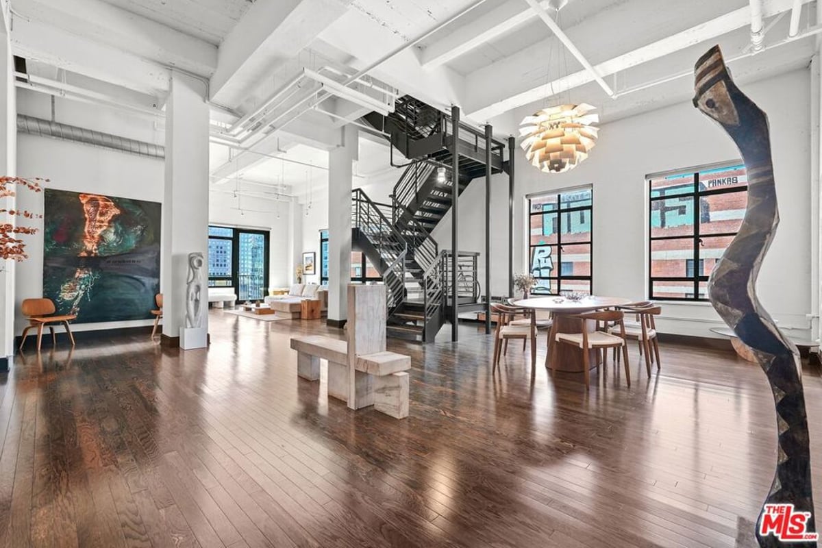 849 S Broadway 1210, Los Angeles, CA 90014 — photo 1 of 61