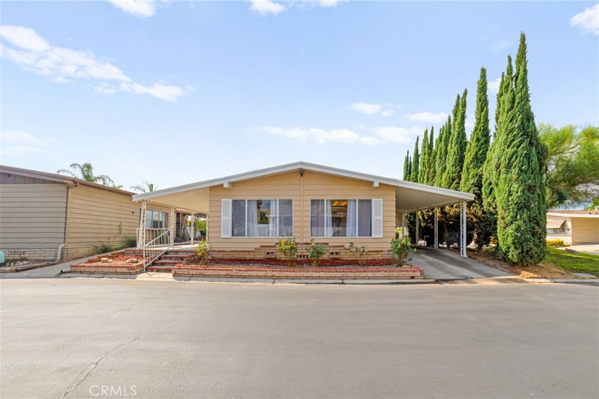 1601 S Garey Avenue 93, Pomona, CA 91766 — photo 1 of 39