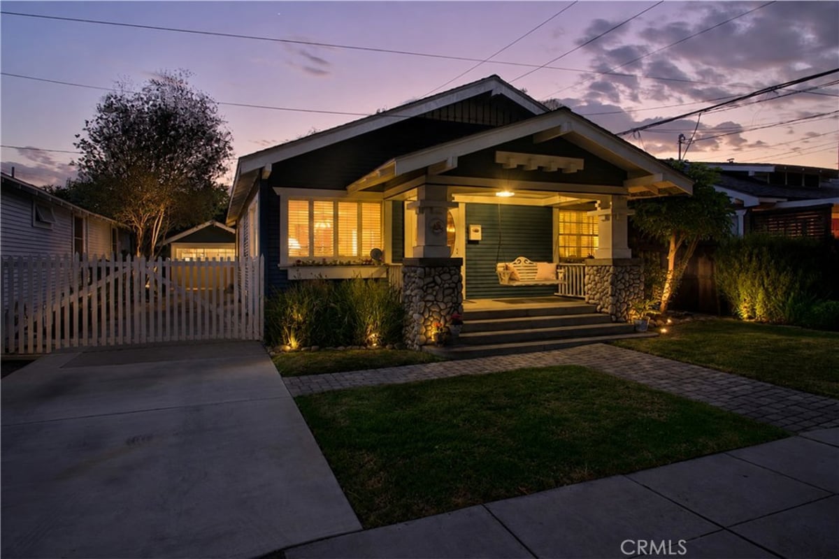 417 Orizaba, Long Beach, CA 90814 — photo 1 of 30