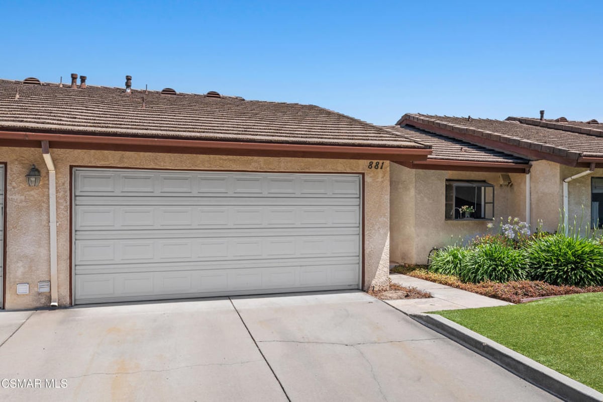 881 Warwick Avenue, Thousand Oaks, CA 91360 — photo 1 of 31