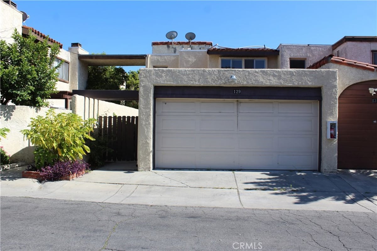 8800 Kester Avenue 129, Panorama City, CA 91402 — photo 1 of 39