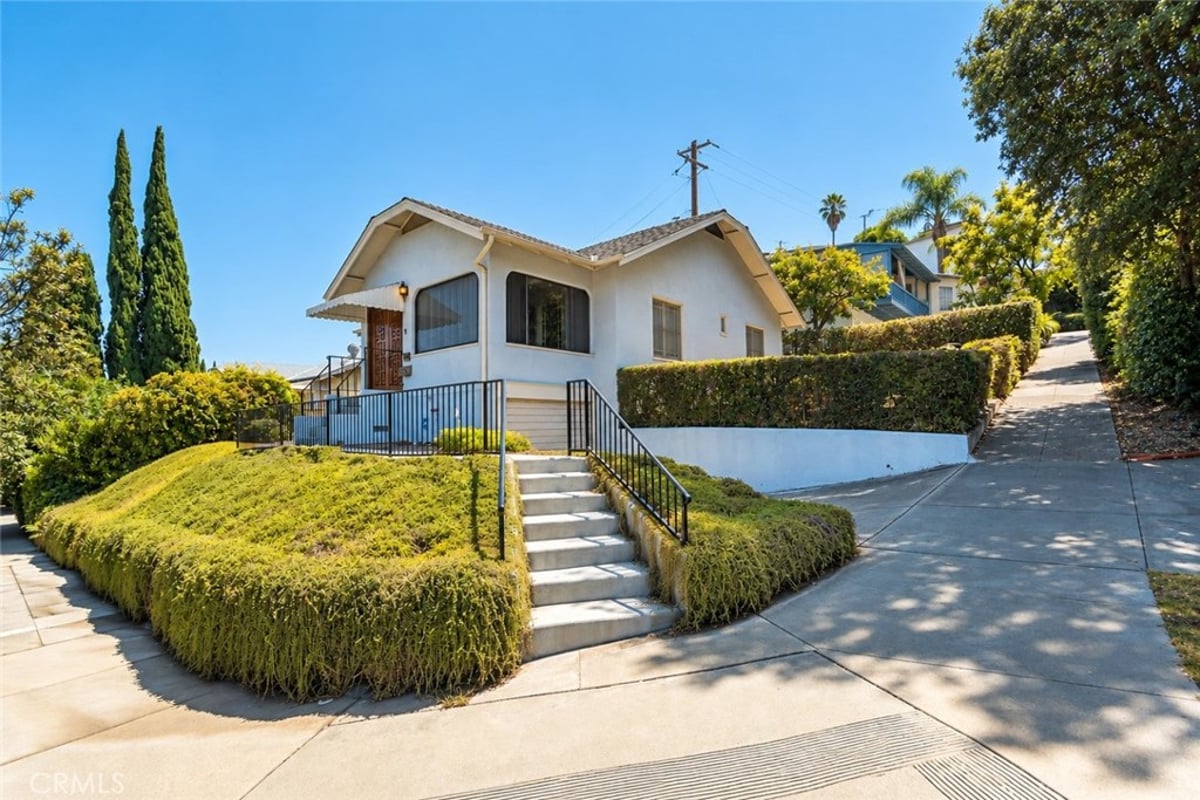 1030 Tyler St, Glendale, CA 91205 — photo 1 of 31
