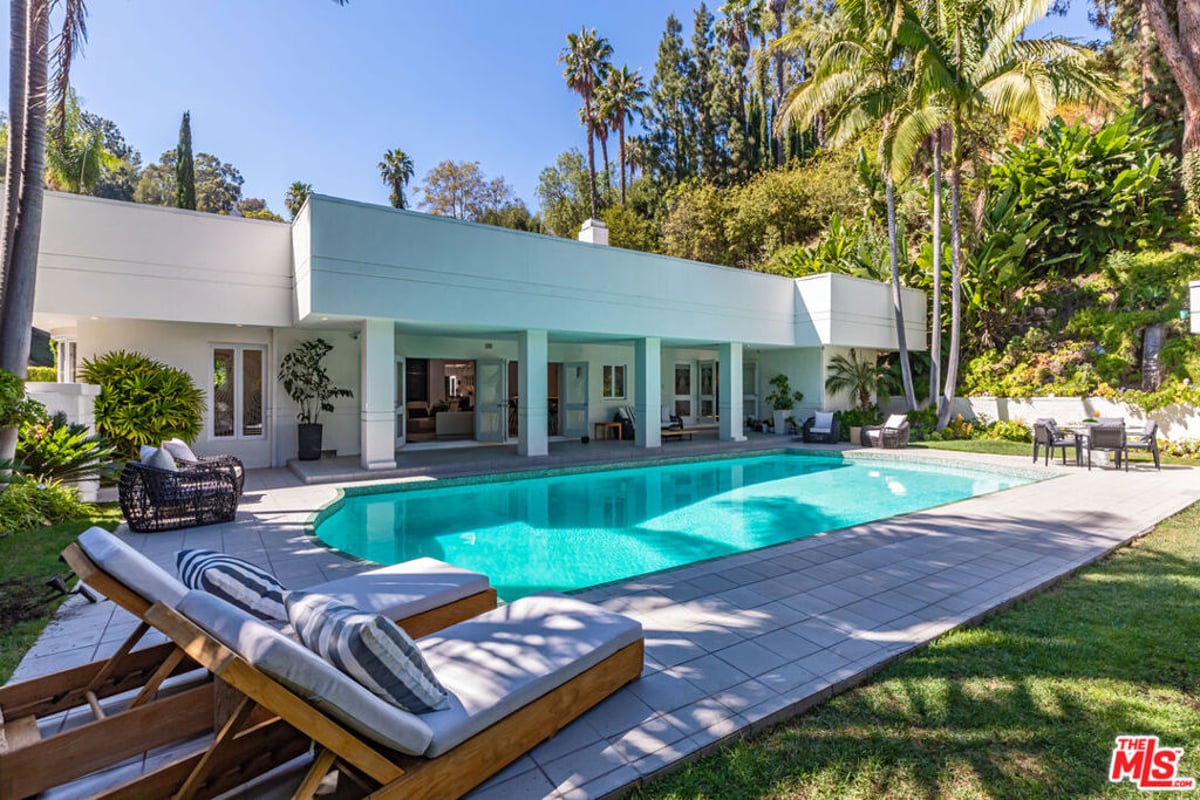 1166 San Ysidro Drive, Beverly Hills, CA 90210 — photo 1 of 16