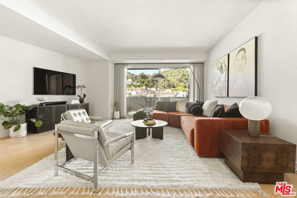 7250 Franklin Avenue 603, Los Angeles, CA 90046 — photo 1 of 16