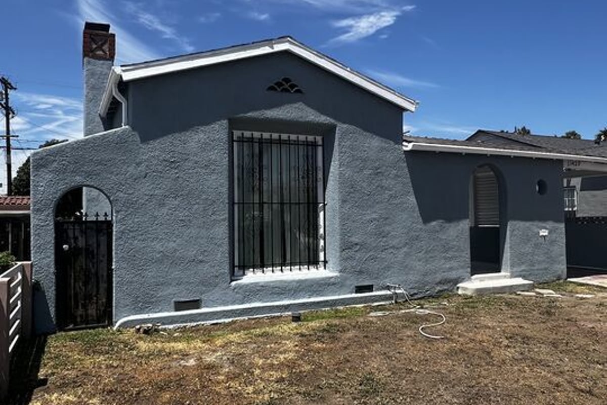 1429 W 94th Place, Los Angeles, CA 90047 — photo 1 of 9