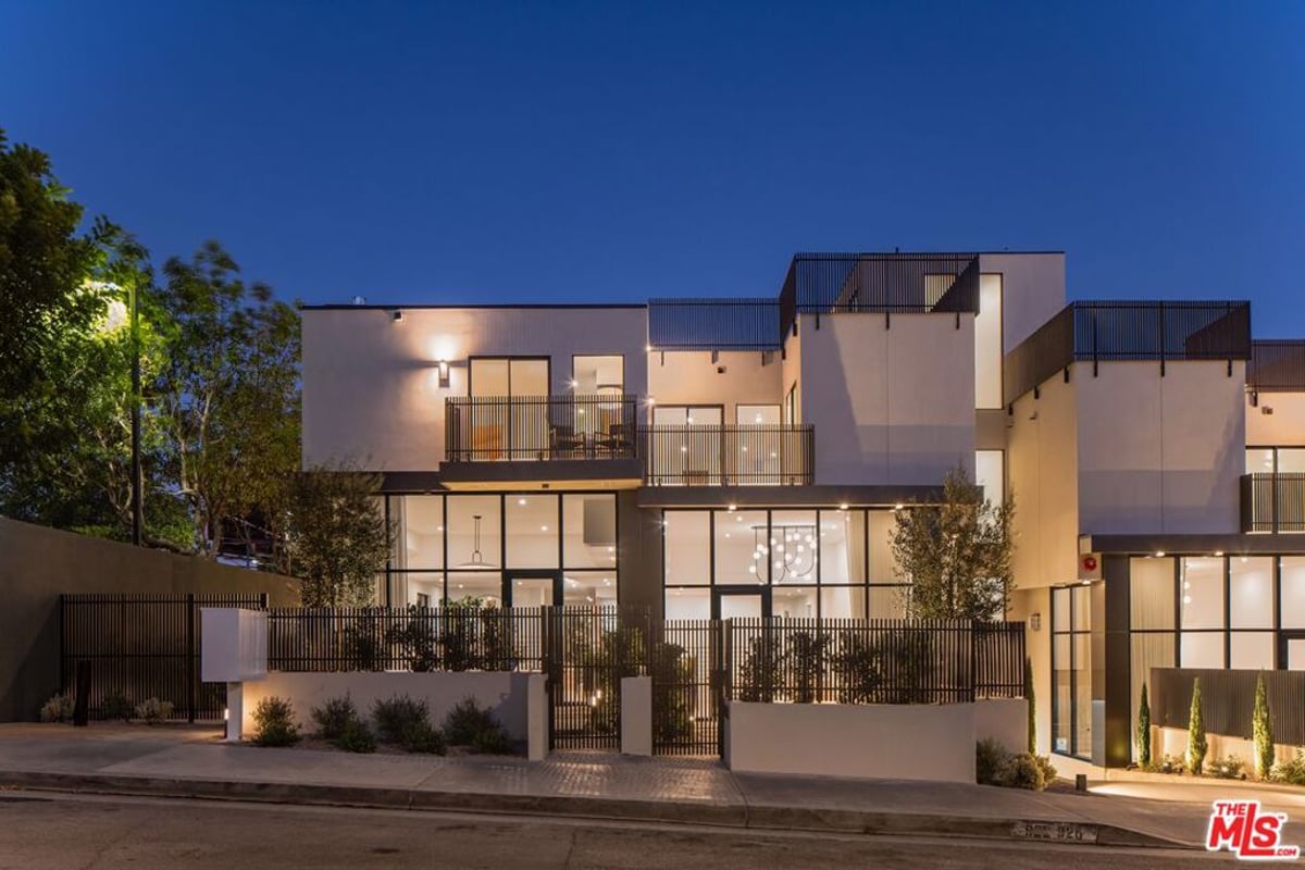 922 West Knoll Drive, West Hollywood, CA 90069 — photo 1 of 46