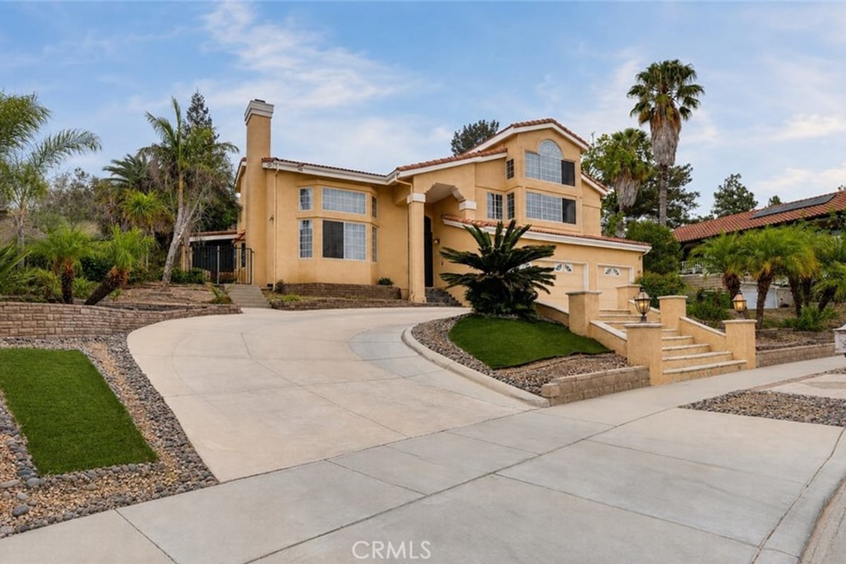 3243 Yardley, Simi Valley, CA 93063 — photo 1 of 75