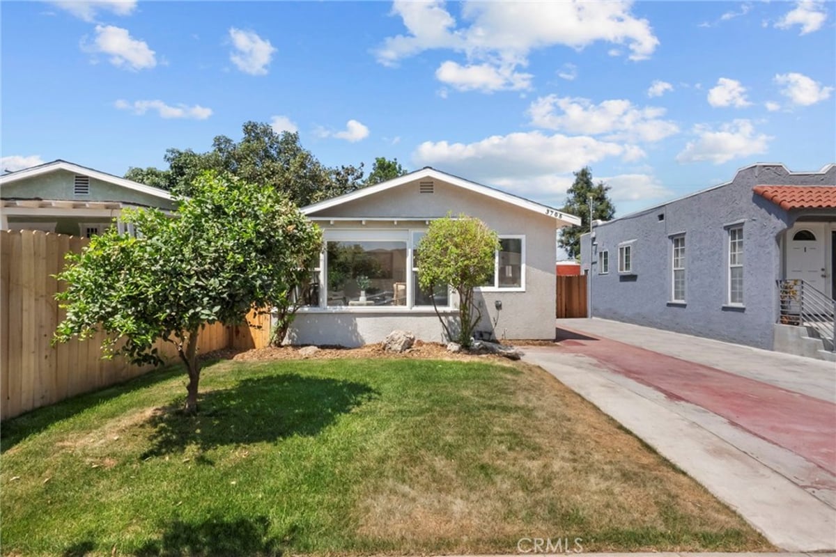 3705 S St Andrews, Los Angeles, CA 90018 — photo 1 of 27