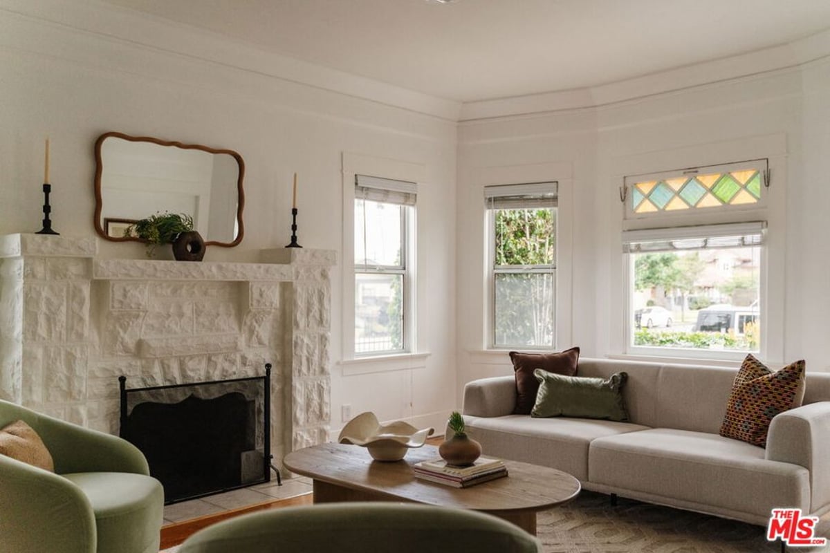 1476 W 37th Drive, Los Angeles, CA 90018 — photo 1 of 67