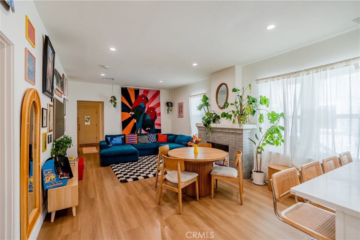1452 W 22nd, Los Angeles, CA 90007 — photo 1 of 26