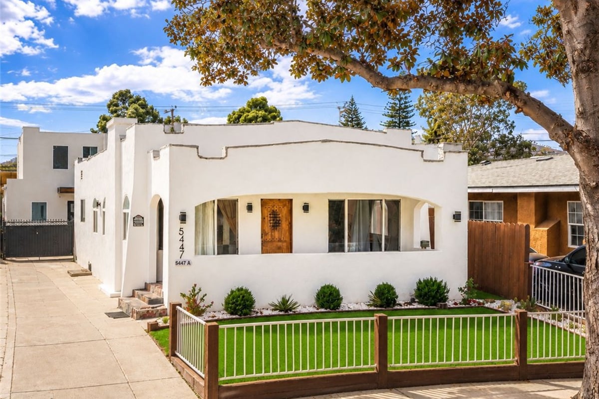 5447 Lime Avenue, Long Beach, CA 90805 — photo 1 of 25