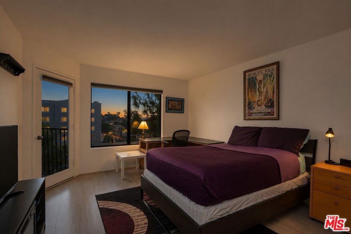 1942 Grace Avenue 217, Los Angeles, CA 90068 — photo 1 of 26
