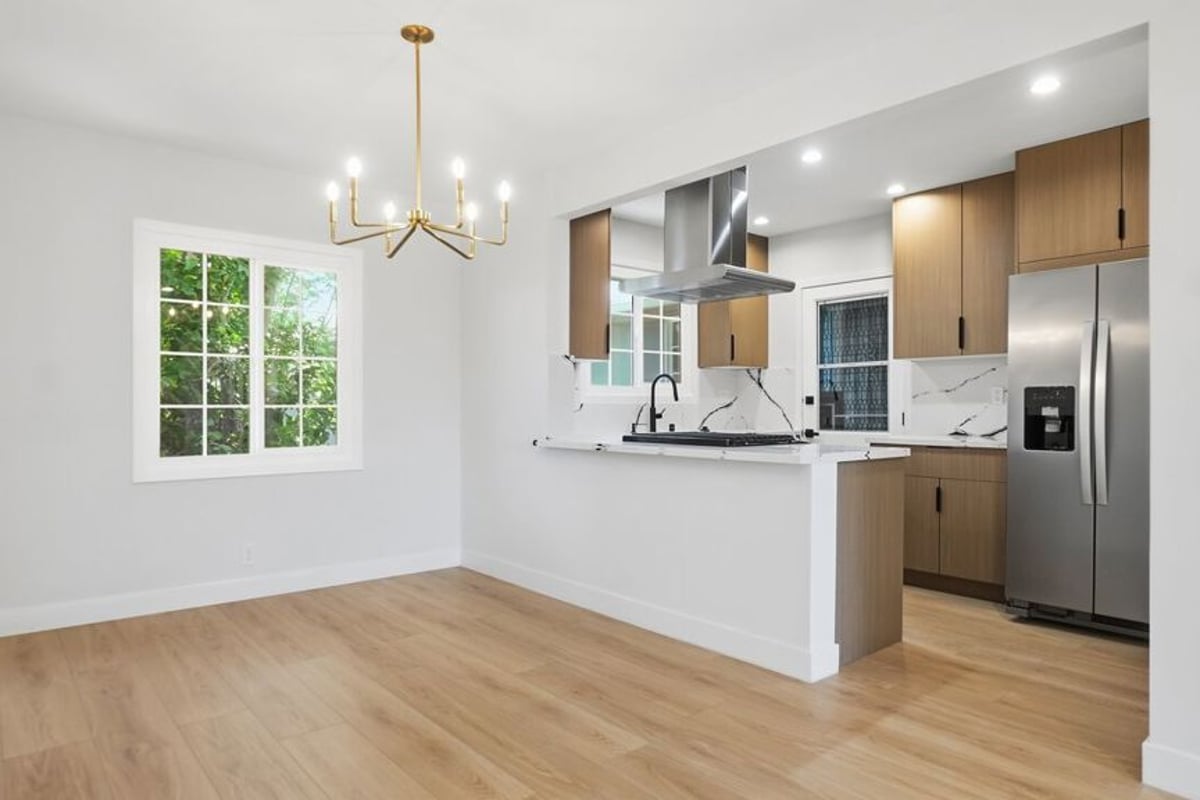 4030 Abourne Road C, Los Angeles, CA 90008 — photo 1 of 29