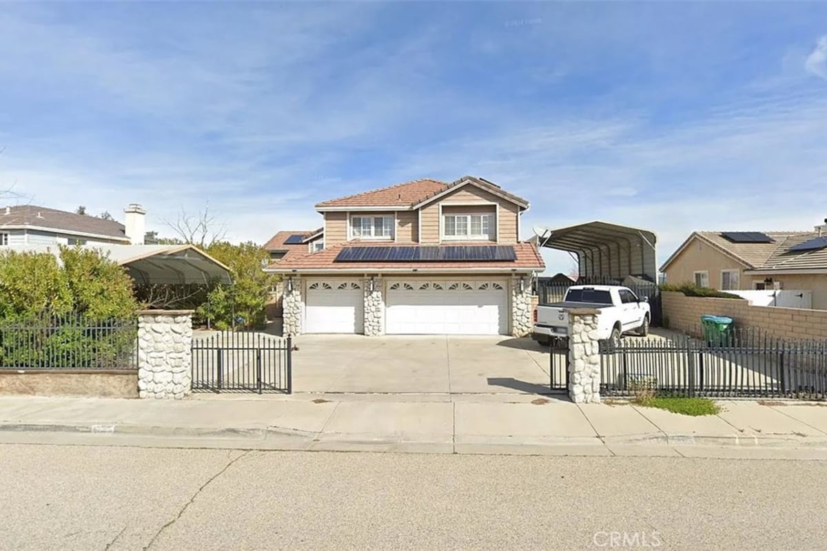 3361 Conestoga Canyon Road, Palmdale, CA 93550 — photo 1 of 18