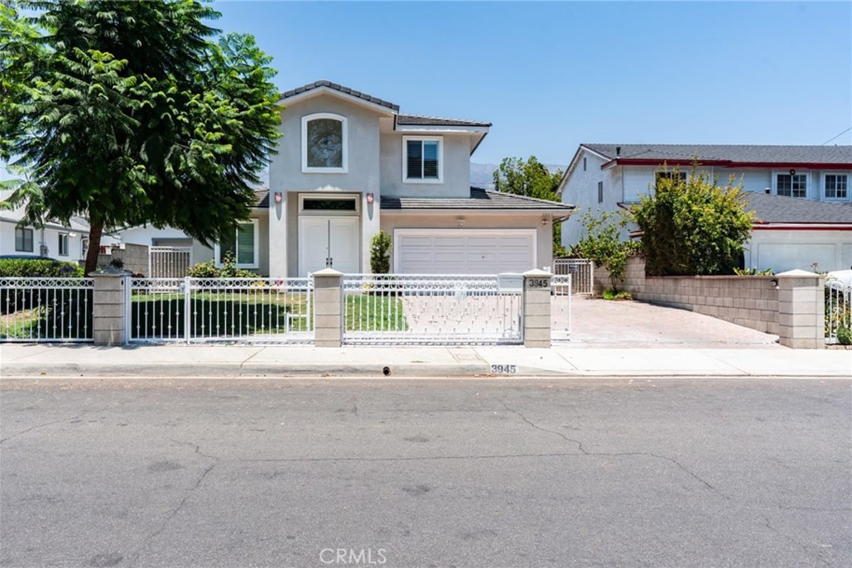 3945 Blanche, Pasadena, CA 91107 — photo 1 of 45