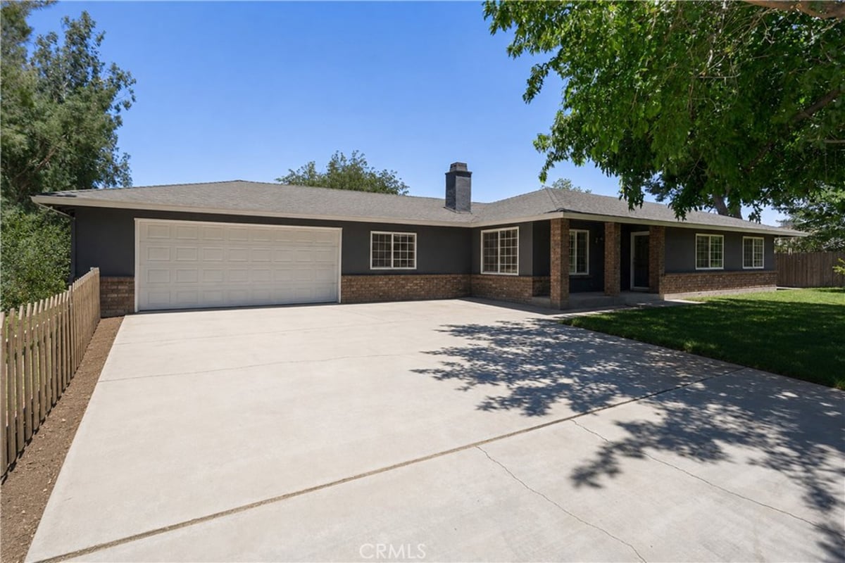 10755 E Avenue R10, Littlerock, CA 93543 — photo 1 of 26