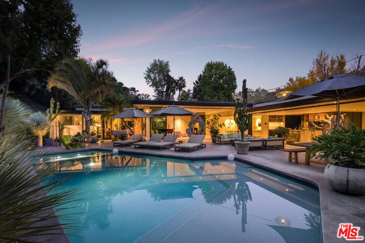 1087 Moraga Drive, Los Angeles, CA 90049 — photo 1 of 28