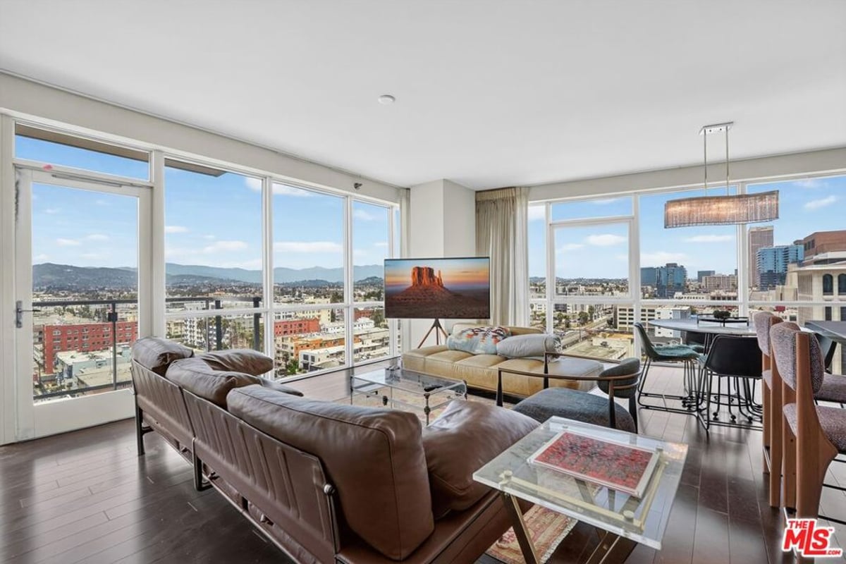 3785 Wilshire Boulevard 1212, Los Angeles, CA 90010 — photo 1 of 38