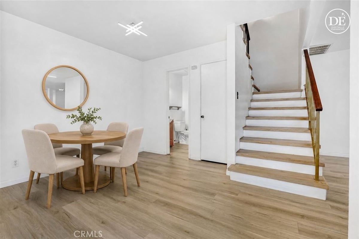 7301 Lennox Avenue D13, Van Nuys, CA 91405 — photo 1 of 22