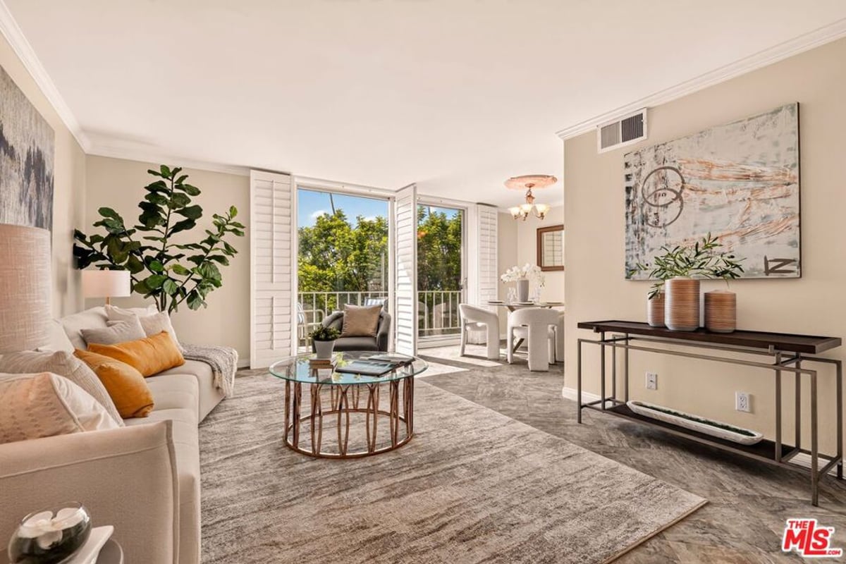 100 S Doheny Drive 402, Los Angeles, CA 90048 — photo 1 of 29