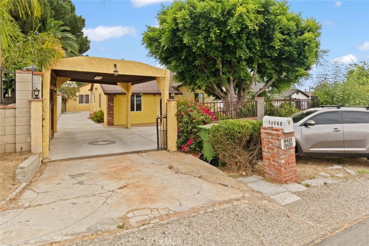 13260 Raven, Sylmar, CA 91342 — photo 1 of 38