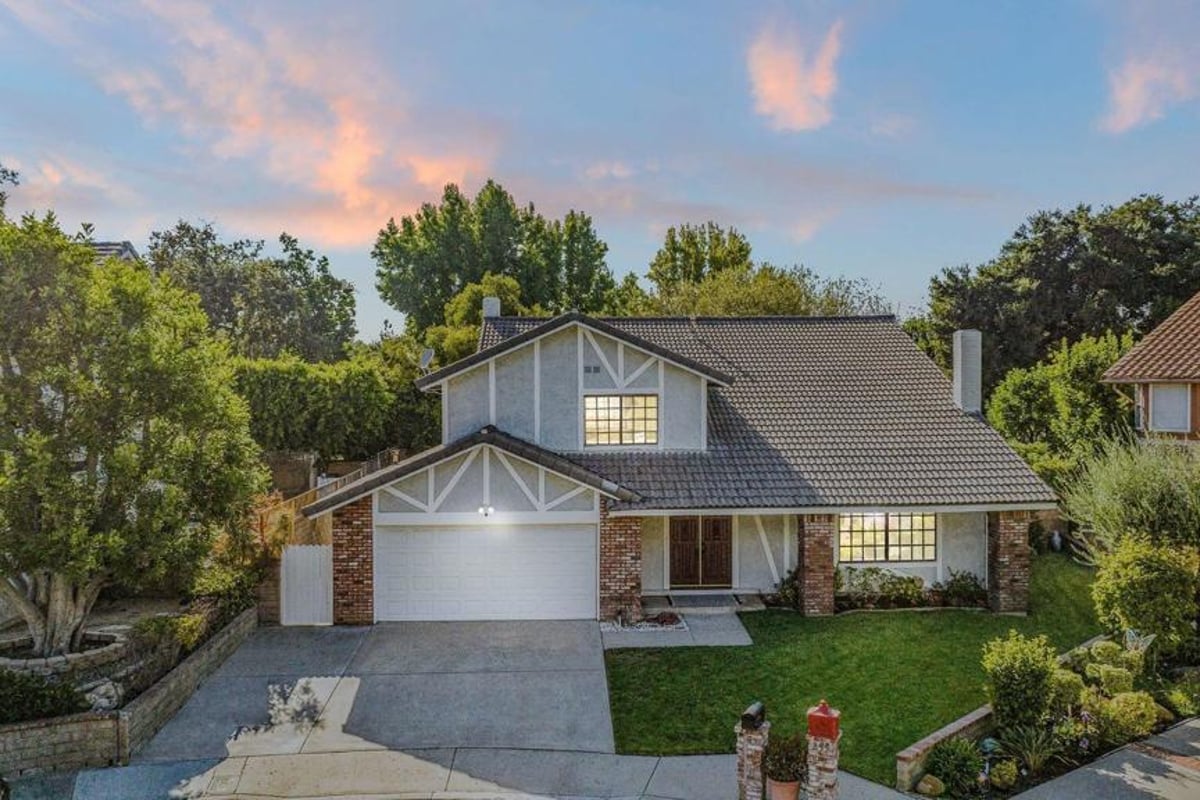 263 Fox Hills Drive, Thousand Oaks, CA 91361 — photo 1 of 31