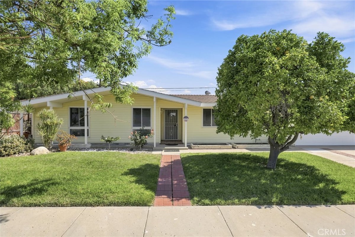 249 Dryden St., Thousand Oaks, CA 91360 — photo 1 of 19