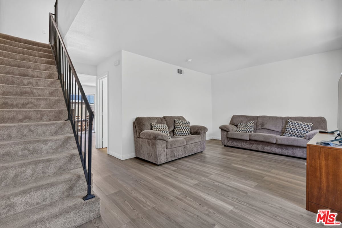 2680 La Paloma Circle, Thousand Oaks, CA 91360 — photo 1 of 43