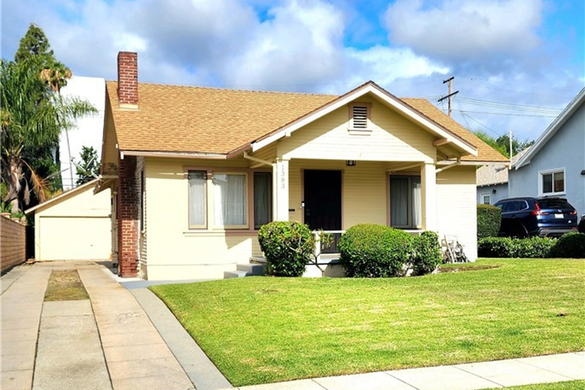 1383 N Oxford, Pasadena, CA 91104 — photo 1 of 34
